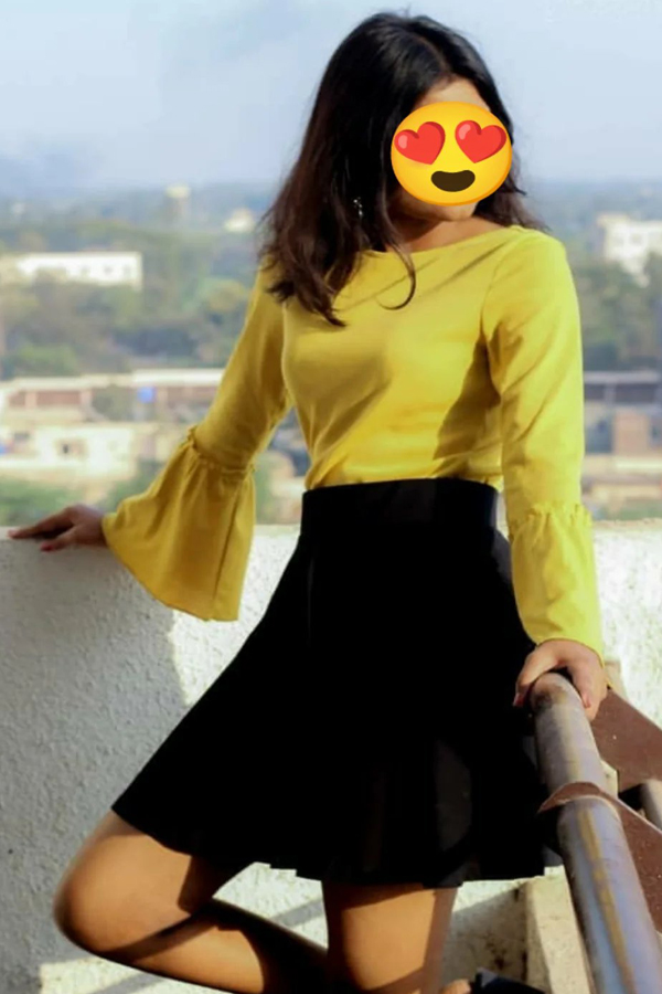 available escort girl Monika in Jaipur