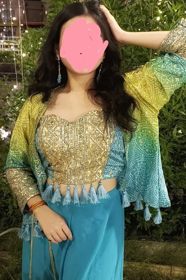 available escort girl Sukhmani in Rajkot